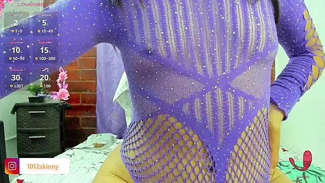 Mad beauty - checkout our excited streamers as they tease to their beloved melodies and slowly squirt for enjoyment to appease your wildest wishes.