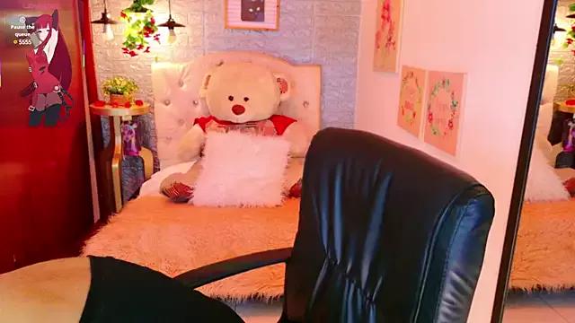 Mad beauty - checkout our excited streamers as they tease to their beloved melodies and slowly squirt for enjoyment to appease your wildest wishes.