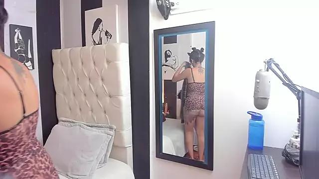 Melisa_ss from StripChat is Freechat