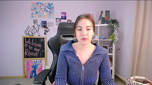 Mad beauty - checkout our excited streamers as they tease to their beloved melodies and slowly squirt for enjoyment to appease your wildest wishes.