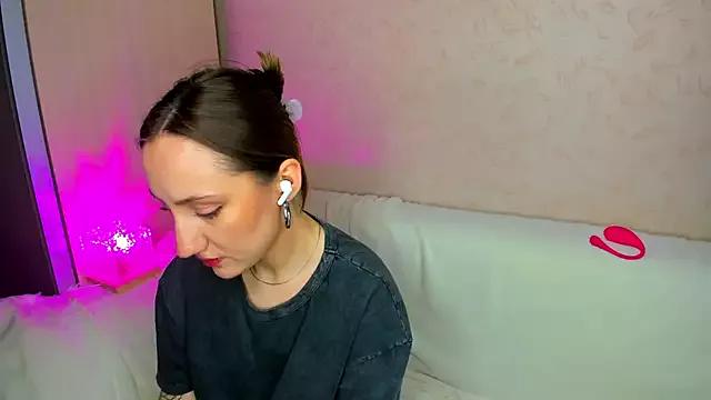 MelodyOfLovee from StripChat is Freechat