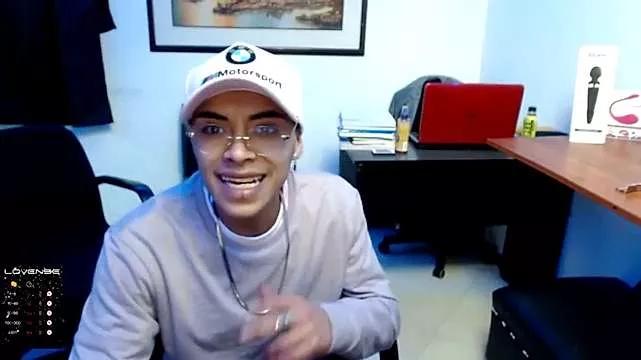 MELSAADI webcams show profile image 