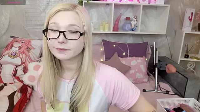 Mad beauty - checkout our excited streamers as they tease to their beloved melodies and slowly squirt for enjoyment to appease your wildest wishes.