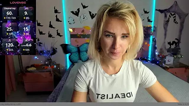 Mad beauty - checkout our excited streamers as they tease to their beloved melodies and slowly squirt for enjoyment to appease your wildest wishes.