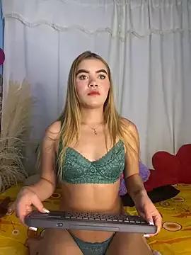 Miaa_rosses3 from StripChat is Freechat