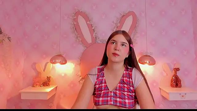 MIACUTEE from StripChat is Freechat