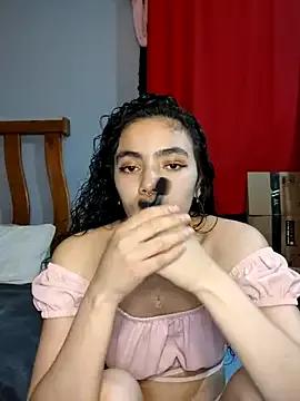 Michell_bunny from StripChat is Freechat