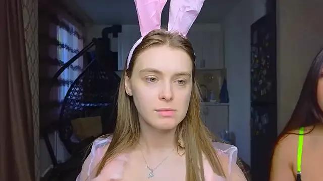 Michelle_Angel_Paradise from StripChat is Freechat