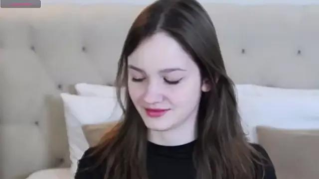 MichelleRoux from StripChat is Freechat