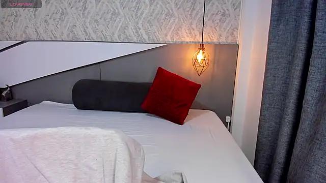 Miile_Evanss from StripChat is Freechat