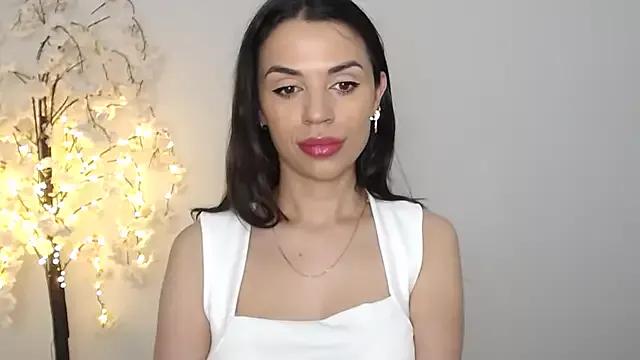 Mika_Gold from StripChat is Freechat