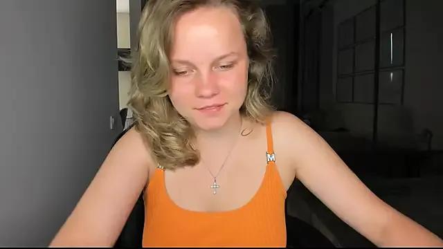 milalapka from StripChat is Freechat