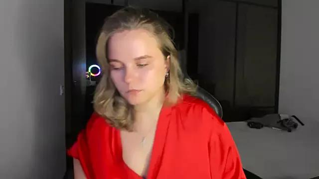 milalapka from StripChat is Freechat