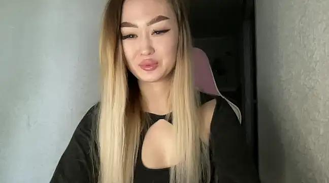 MilanaEll from StripChat is Freechat