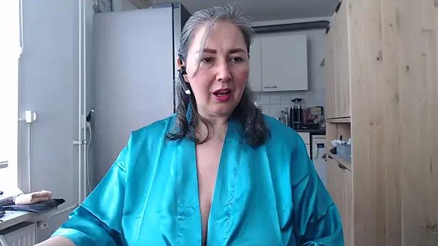 Photos of MilfGina from StripChat is Freechat