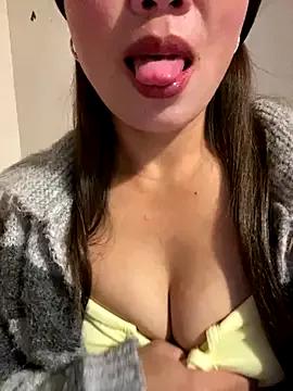 Mad beauty - checkout our excited streamers as they tease to their beloved melodies and slowly squirt for enjoyment to appease your wildest wishes.