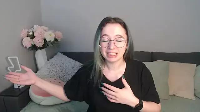 Mini_Diva from StripChat is Freechat