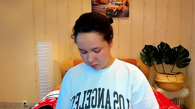 Mira_Karter from StripChat is Freechat
