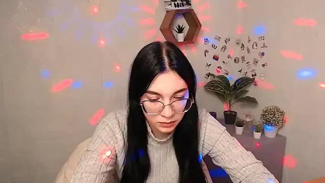 MiraBabe_ from StripChat is Freechat