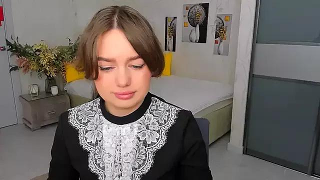 MiracleCurly from StripChat is Freechat