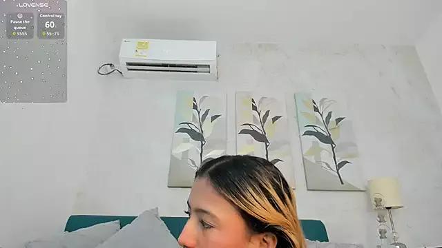 Mad beauty - checkout our excited streamers as they tease to their beloved melodies and slowly squirt for enjoyment to appease your wildest wishes.