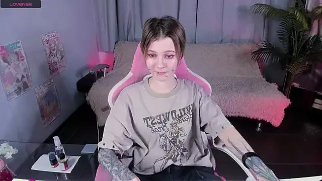 MiraVelle from StripChat is Freechat