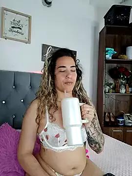 Mad beauty - checkout our excited streamers as they tease to their beloved melodies and slowly squirt for enjoyment to appease your wildest wishes.