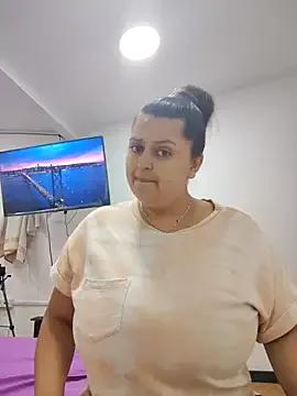 Miss_balloonsmila from StripChat is Freechat