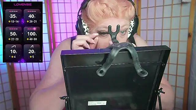Mad beauty - checkout our excited streamers as they tease to their beloved melodies and slowly squirt for enjoyment to appease your wildest wishes.