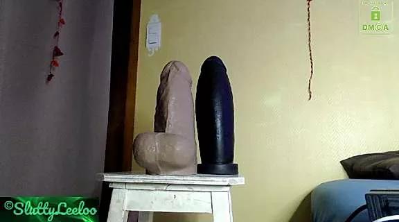 Mad beauty - checkout our excited streamers as they tease to their beloved melodies and slowly squirt for enjoyment to appease your wildest wishes.