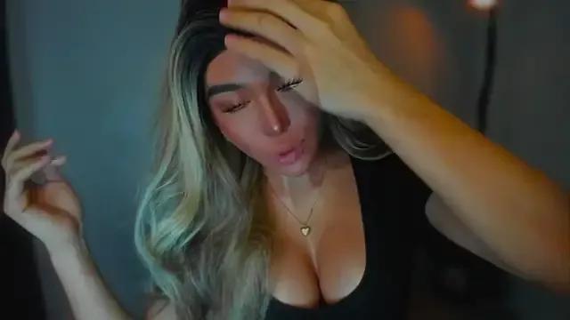 Mad beauty - checkout our excited streamers as they tease to their beloved melodies and slowly squirt for enjoyment to appease your wildest wishes.