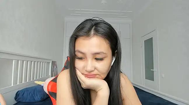 Mad beauty - checkout our excited streamers as they tease to their beloved melodies and slowly squirt for enjoyment to appease your wildest wishes.