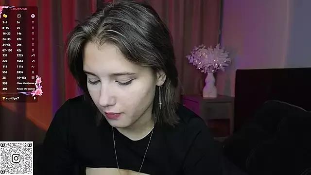MistyFever from StripChat is Freechat