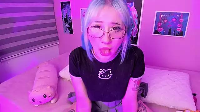 Mad beauty - checkout our excited streamers as they tease to their beloved melodies and slowly squirt for enjoyment to appease your wildest wishes.