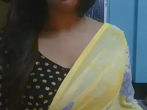Model-Tanya from StripChat is Freechat
