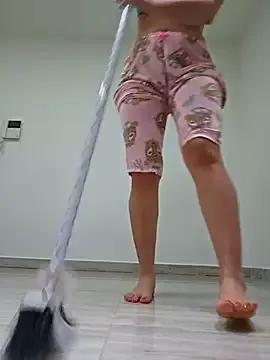 Molly-_- from StripChat is Freechat