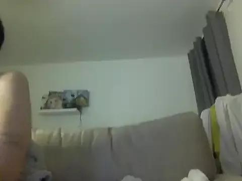 mollyplaysxo from StripChat is Freechat