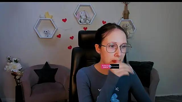 Mad beauty - checkout our excited streamers as they tease to their beloved melodies and slowly squirt for enjoyment to appease your wildest wishes.