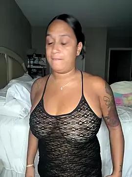 MonaBubblee from StripChat is Freechat
