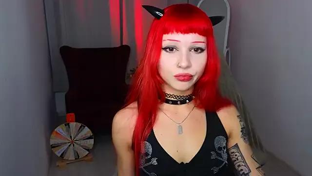 MonicaMilligan from StripChat is Freechat