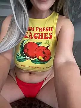 MonikaLucky from StripChat is Freechat