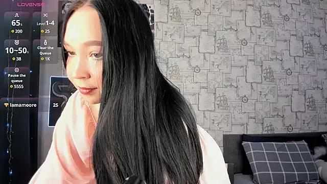Mad beauty - checkout our excited streamers as they tease to their beloved melodies and slowly squirt for enjoyment to appease your wildest wishes.
