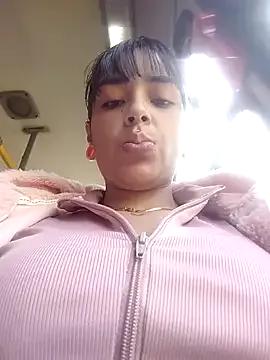 Moon_Annd_Sun from StripChat is Freechat
