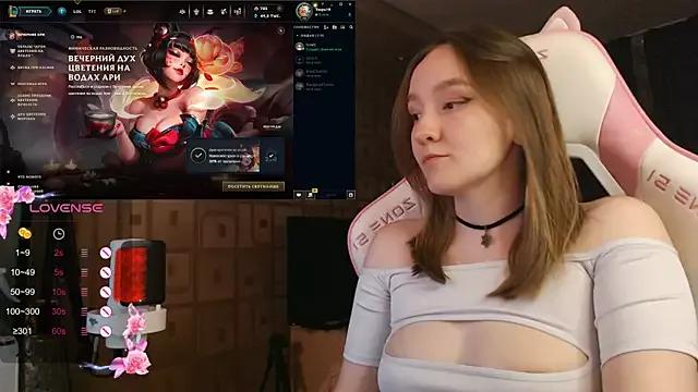Mad beauty - checkout our excited streamers as they tease to their beloved melodies and slowly squirt for enjoyment to appease your wildest wishes.