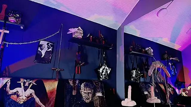 Mad beauty - checkout our excited streamers as they tease to their beloved melodies and slowly squirt for enjoyment to appease your wildest wishes.