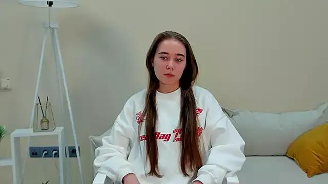 MurielHartnell from StripChat is Freechat