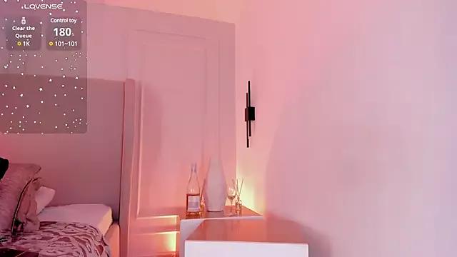 my_friends_mom from StripChat is Freechat