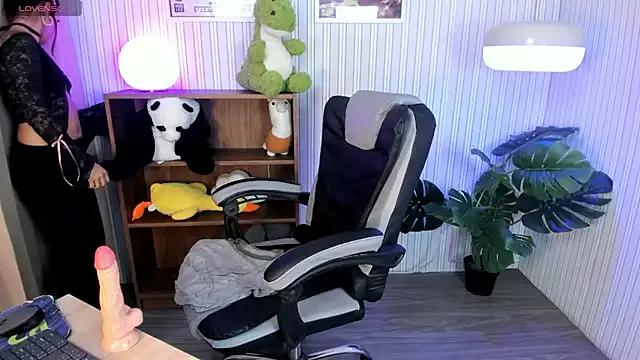 Mad beauty - checkout our excited streamers as they tease to their beloved melodies and slowly squirt for enjoyment to appease your wildest wishes.