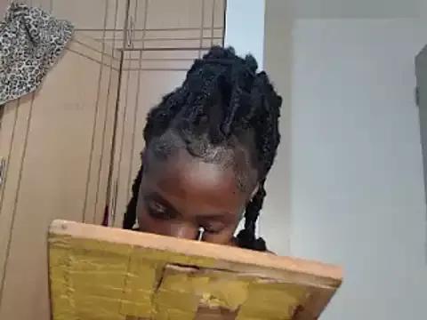 nanaswee from StripChat is Freechat
