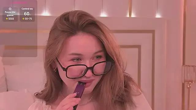 Mad beauty - checkout our excited streamers as they tease to their beloved melodies and slowly squirt for enjoyment to appease your wildest wishes.